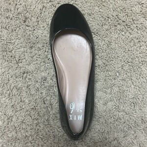 Black flats size 7